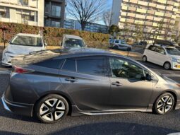 
										Toyota CH-R HYBRID 2016 full									
