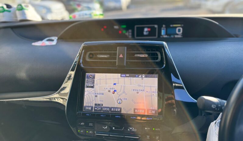 
								Toyota CH-R HYBRID 2016 full									