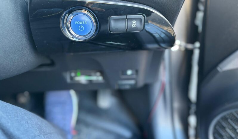 
								Toyota CH-R HYBRID 2016 full									