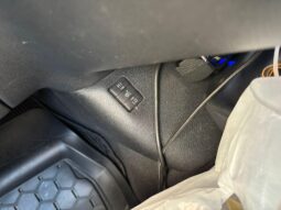 
										Toyota CH-R HYBRID 2016 full									