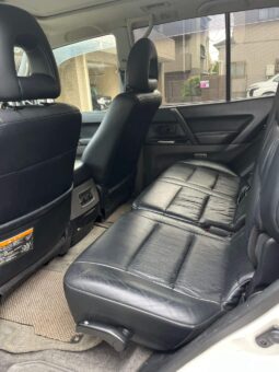 
										Mitsubishi Pajero 2001 full									