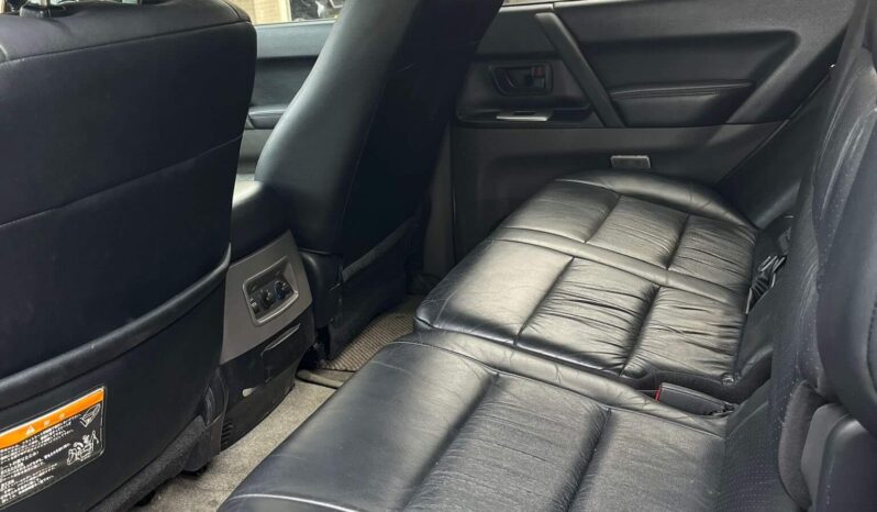 
								Mitsubishi Pajero 2001 full									
