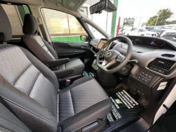 
										Nissan Serena S-HYBRID full									