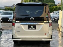 
										Nissan Serena S-HYBRID full									