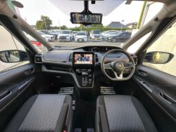 
										Nissan Serena S-HYBRID full									