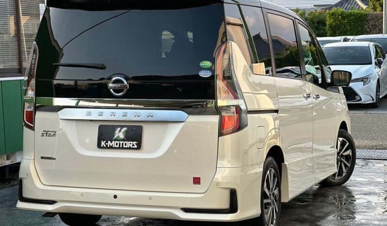 
								Nissan Serena S-HYBRID full									