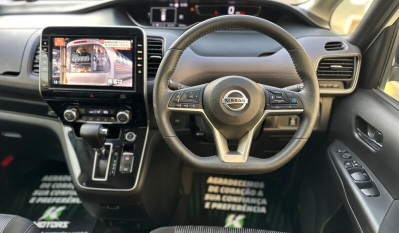 
								Nissan Serena S-HYBRID full									