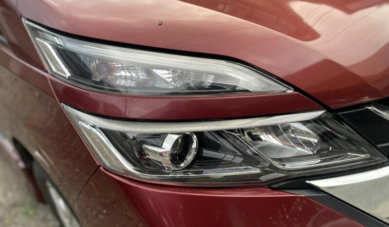 
								Nissan Serena 2017 full									