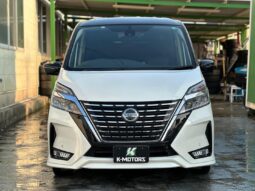 
										Nissan Serena S-HYBRID full									