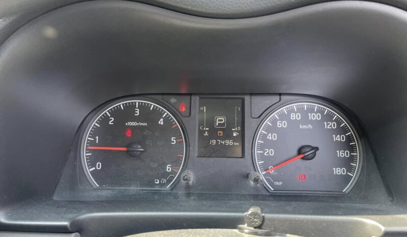 
								Nissan caravan 2013 full									