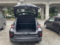 
										Toyota CH-R HYBRID 2017 full									