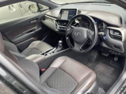 
										Toyota CH-R HYBRID 2017 full									