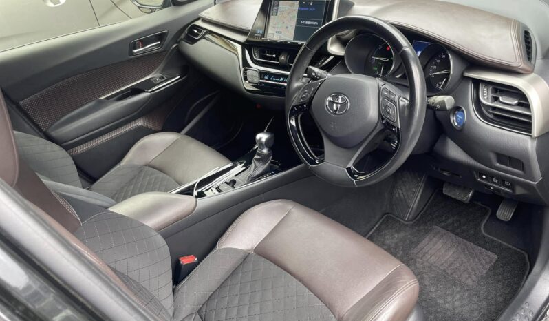 
								Toyota CH-R HYBRID 2017 full									
