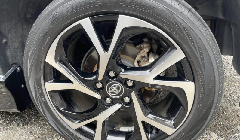 
								Toyota CH-R HYBRID 2017 full									