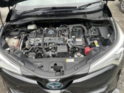 
										Toyota CH-R HYBRID 2017 full									