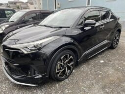 
										Toyota CH-R HYBRID 2017 full									