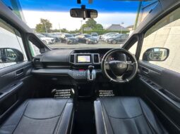 
										Honda Stepwgn Spada Z (2010 – H22) full									