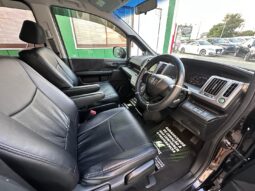 
										Honda Stepwgn Spada Z (2010 – H22) full									