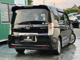 
										Honda Stepwgn Spada Z (2010 – H22) full									