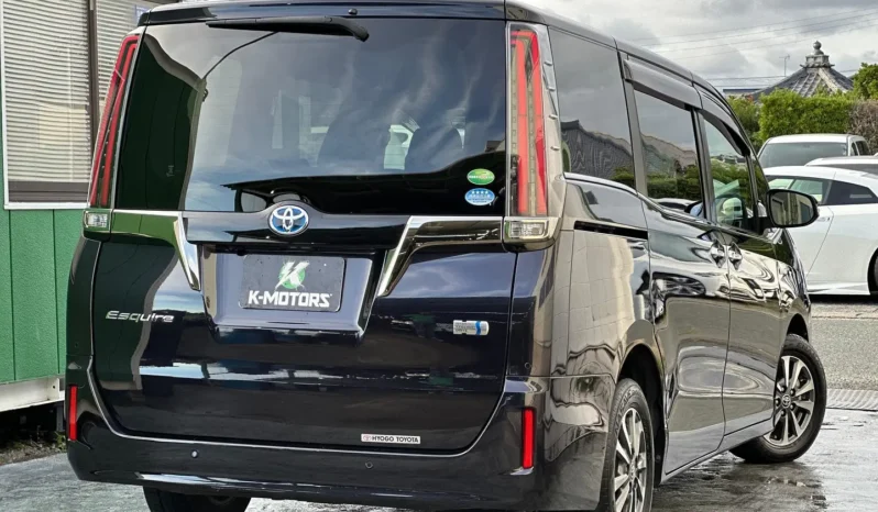 
								2019 Toyota Esquire Hybrid Gi – Premium Package full									