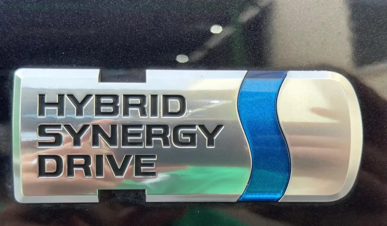 
								2019 Toyota Esquire Hybrid Gi – Premium Package full									