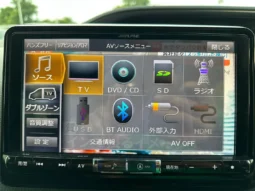 
										2019 Toyota Esquire Hybrid Gi – Premium Package full									