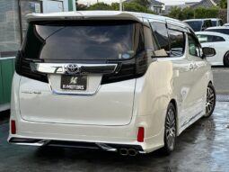 
										Toyota Vellfire 2.5Z G Edition H28 (2016) full									