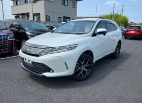 Toyota Harrier Premium style Noir