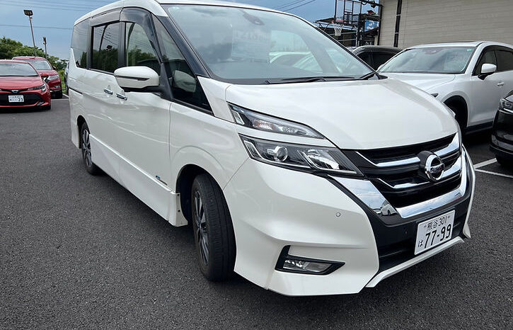 
								Nissan Serena Highway STAR　Vselection full									
