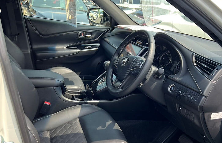 
								Toyota Harrier Premium style Noir full									
