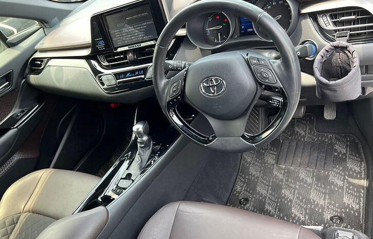 
								TOYOTA C-HR G LEDedition safetysense full									