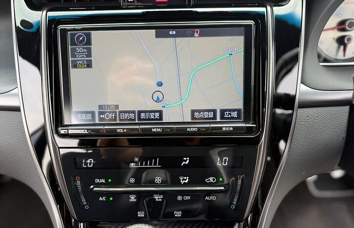 
								Toyota Harrier Elegance GRsports full									