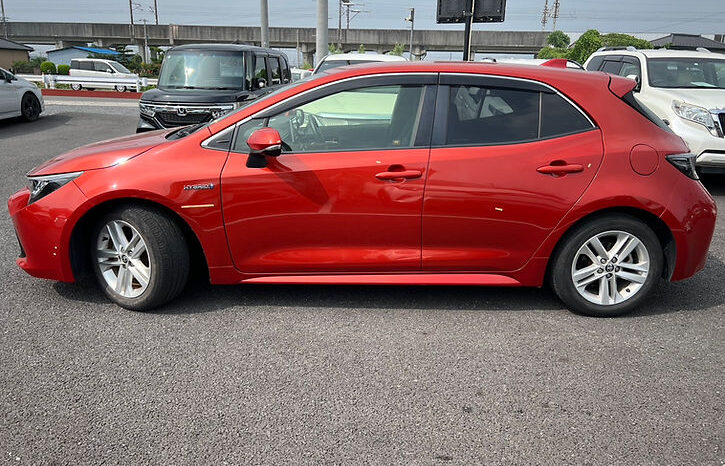 
								Toyota Corolla Sport Hybrid full									