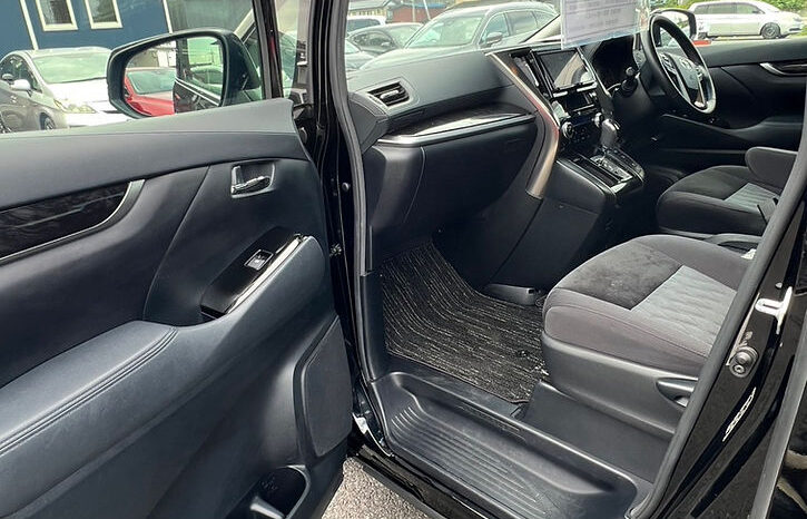 
								Toyota Vellfire Z full									