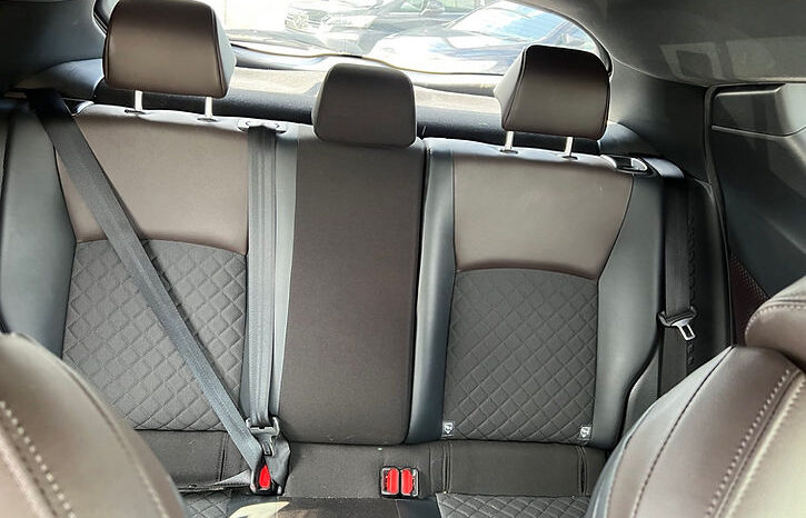 
								TOYOTA C-HR G full									