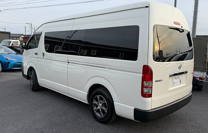 
								BRAND NEW Toyota Hiace Commuter 2025 full									