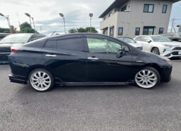 
										Toyota Prius S safetyplus full									