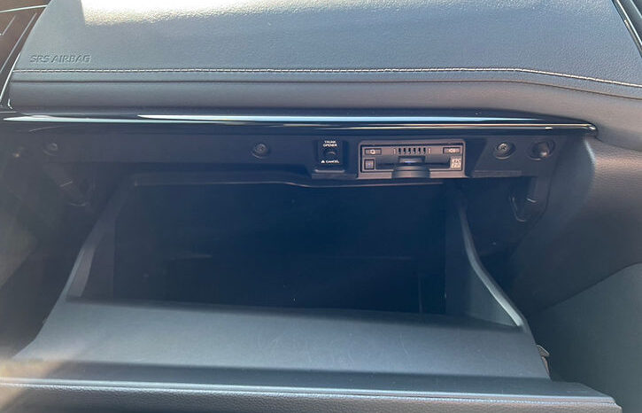 
								Toyota Crown RS advance 2019 full									