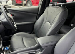 
										Toyota Prius S Touring Selection full									