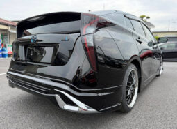 
										Toyota Prius S Touring Selection full									