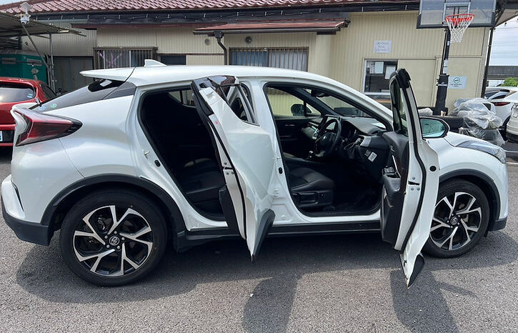 
								TOYOTA C-HR G LEDedition safetysense full									