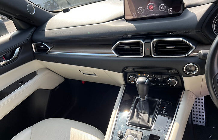 
								MAZDA CX-8 XD Lpackage full									