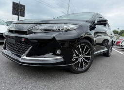 
										Toyota Harrier Elegance GRsports full									