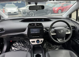 
										Toyota Prius S Touring Selection full									