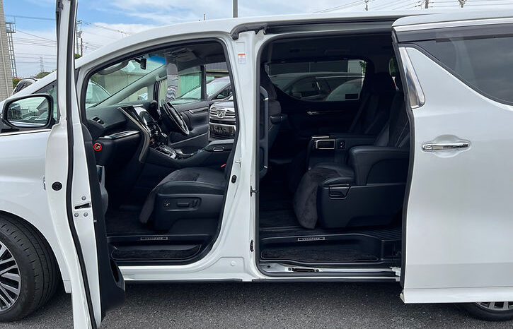 
								Toyota Vellfire Z G-edition full									