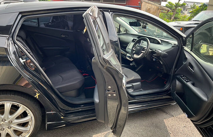 
								Toyota Prius S safetyplus full									