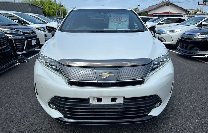 
								Toyota Harrier Premium style Noir full									