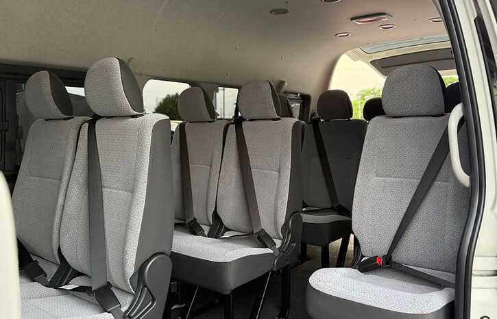 
								BRAND NEW Toyota Hiace Commuter 2025 full									