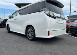 
										Toyota Vellfire Z G-edition full									