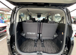 
										Toyota Vellfire Z full									